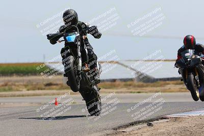 media/Apr-25-2022-Lets Ride (Mon) [[64890c87c4]]/Group A/12pm (Wheelie Bump)/